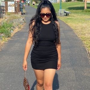 Meet your Posher, Roshani